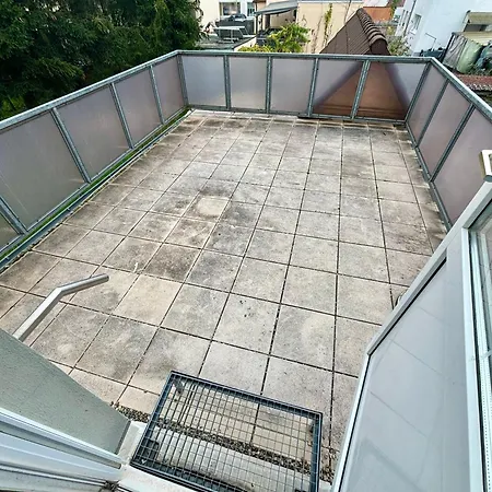 Moderne Nahe Frankfurt Apartment